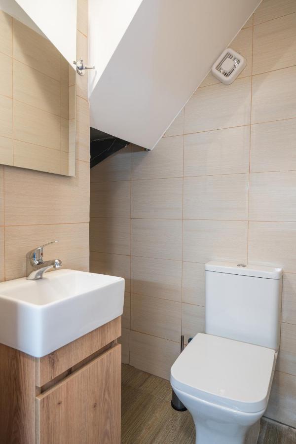 Апартаменты Sunny Penthouse W/ Acropolis View Next To Metro Афины Экстерьер фото