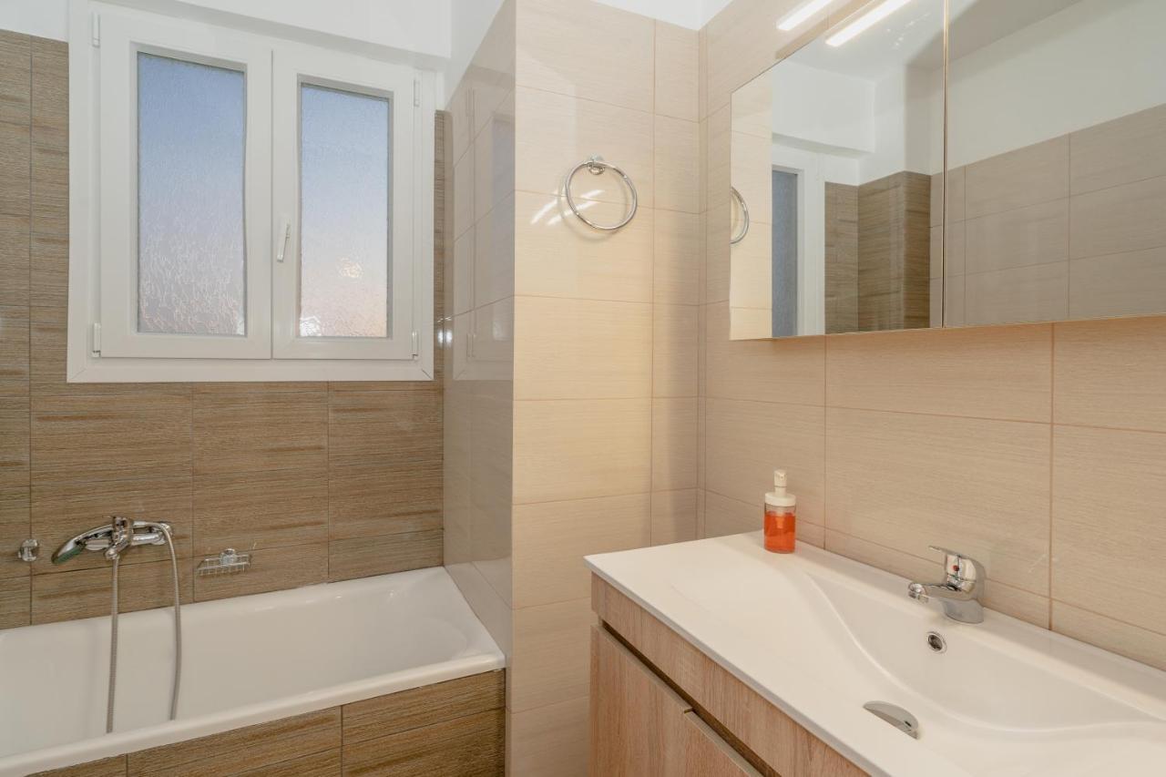 Апартаменты Sunny Penthouse W/ Acropolis View Next To Metro Афины Экстерьер фото